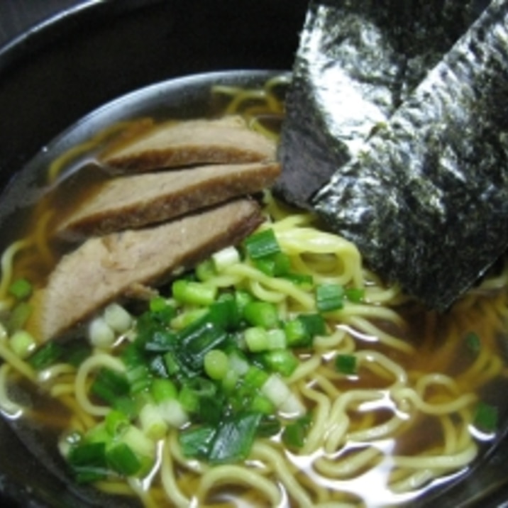 スープから作る醤油ラーメン